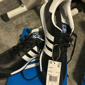 Adidas original Samoa Sneakers - Black and white Accents